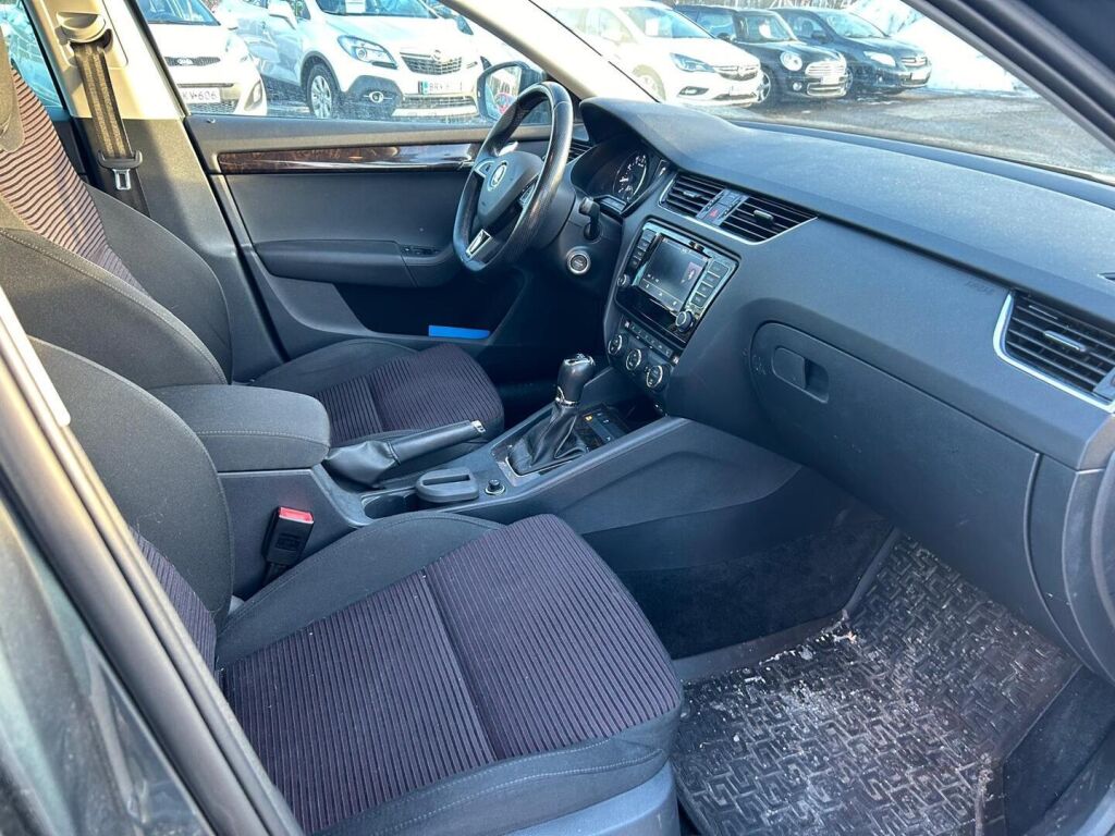 Skoda Octavia 2017 Harmaa