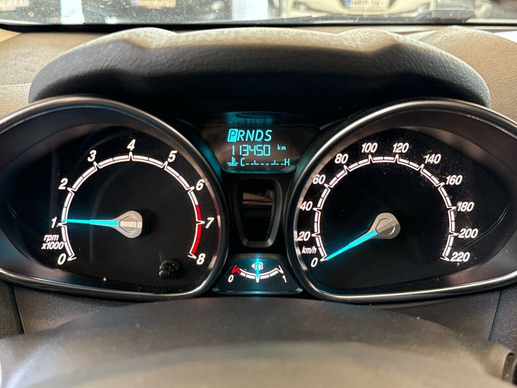 Ford Fiesta 2017 Valkoinen