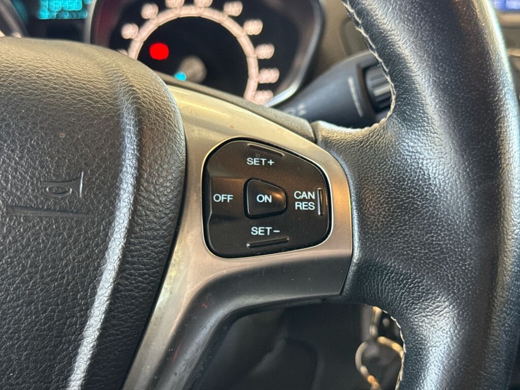 Ford Fiesta 2017 Valkoinen