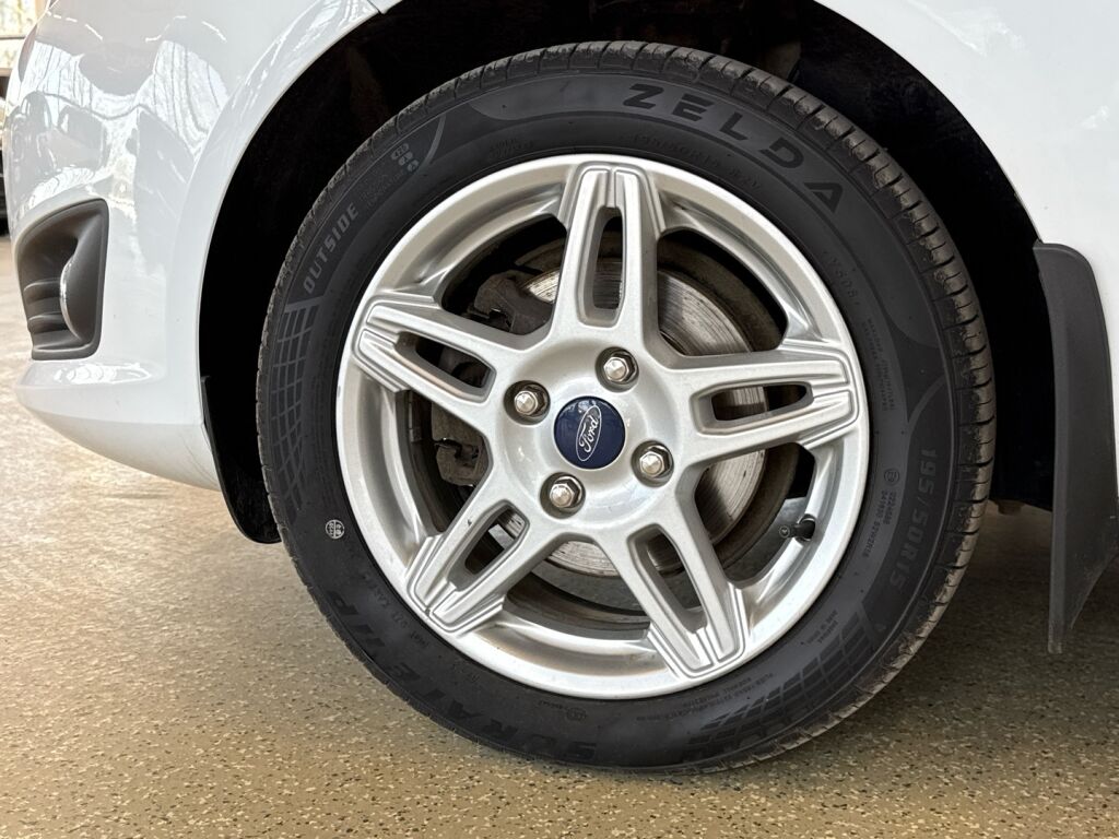 Ford Fiesta 2017 Valkoinen