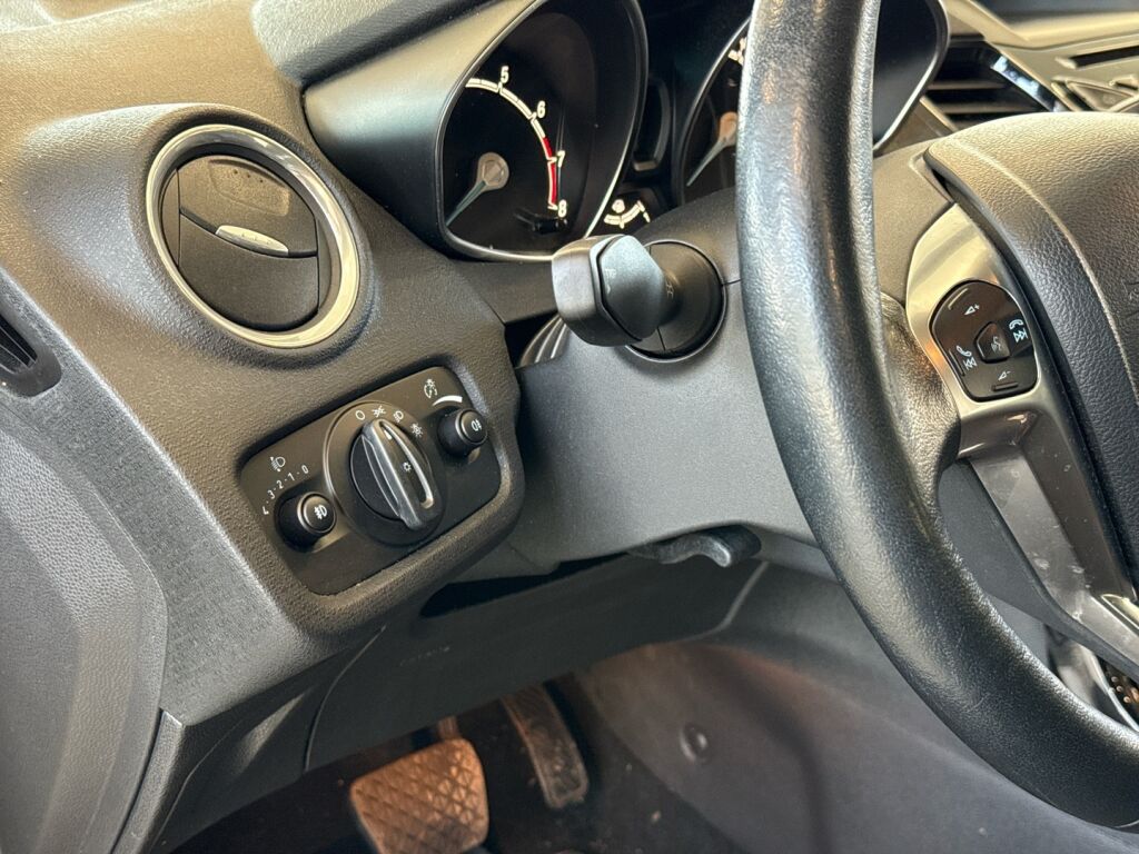 Ford Fiesta 2017 Valkoinen