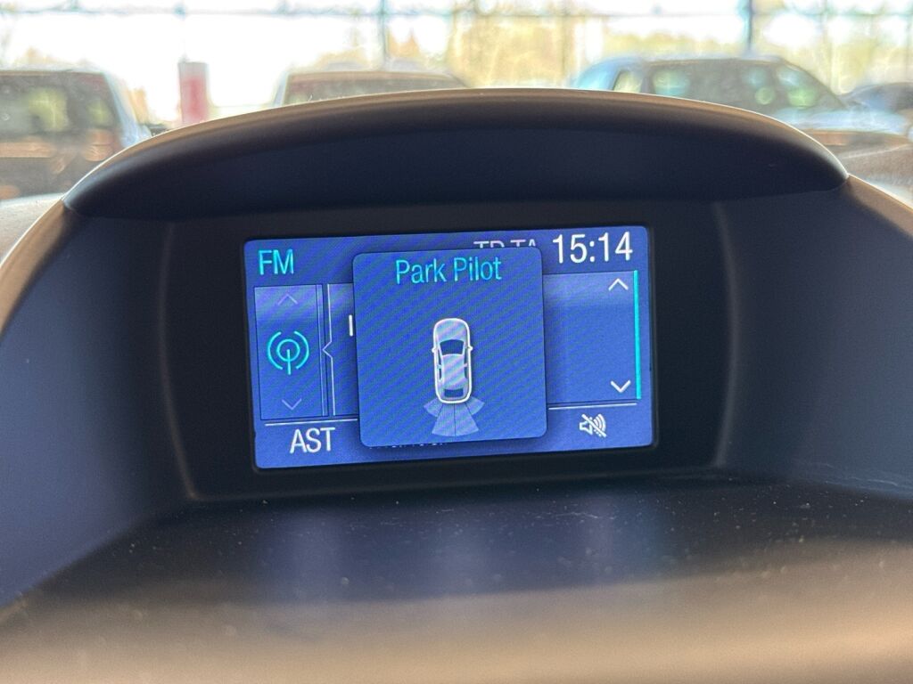 Ford Fiesta 2017 Valkoinen