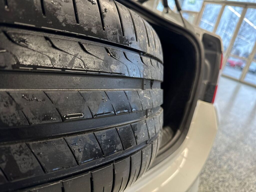 Jaguar XF 2013 Valkoinen