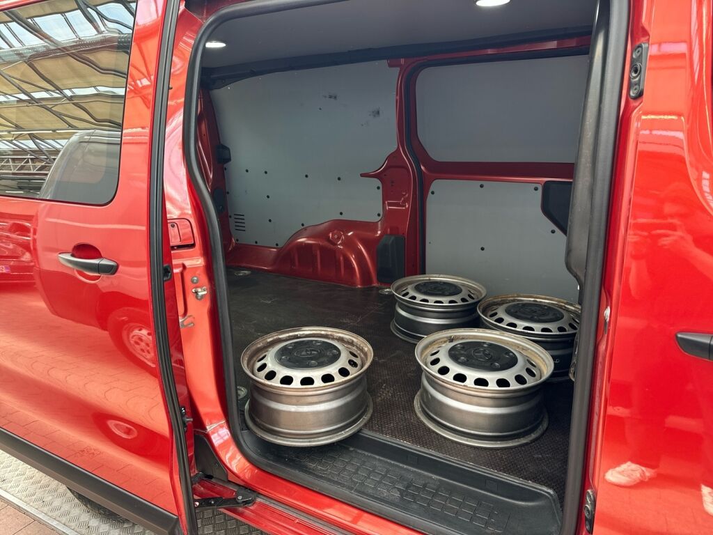 Toyota Proace 2017 Oranssi