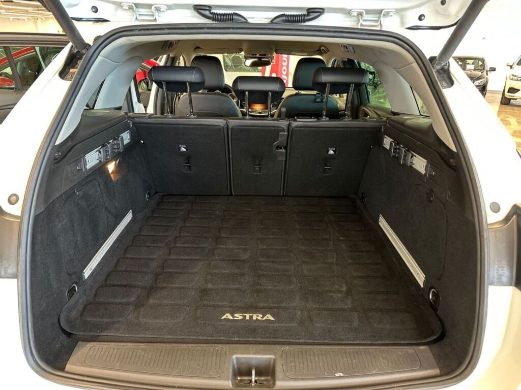 Opel Astra 2017 Valkoinen