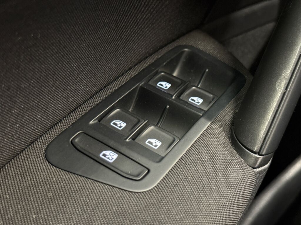 Volkswagen Golf 2016 Harmaa