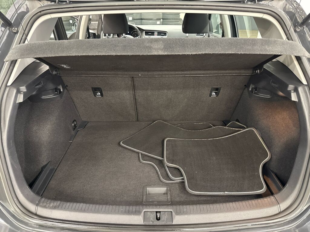 Volkswagen Golf 2016 Harmaa