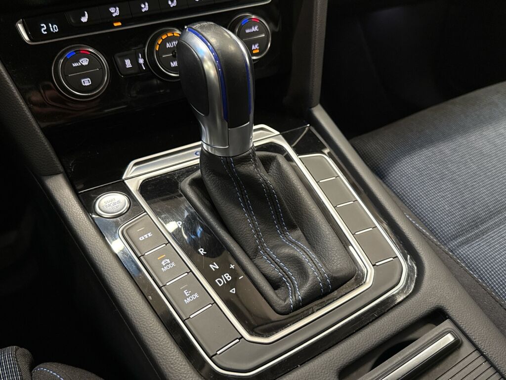 Volkswagen Passat 2017 Harmaa