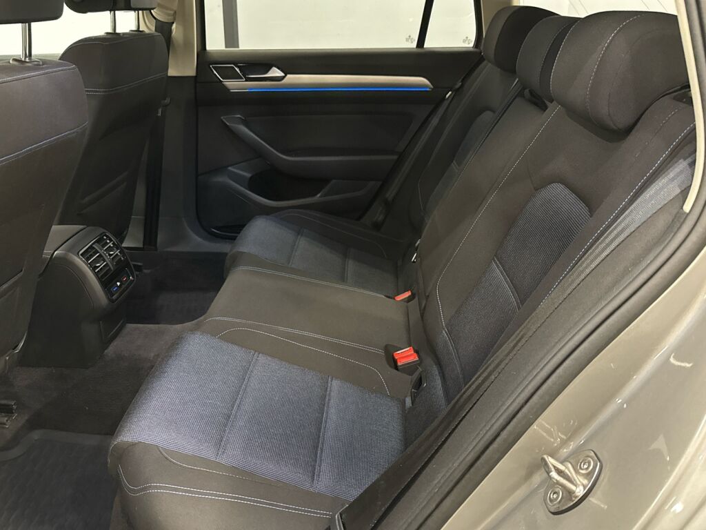 Volkswagen Passat 2017 Harmaa