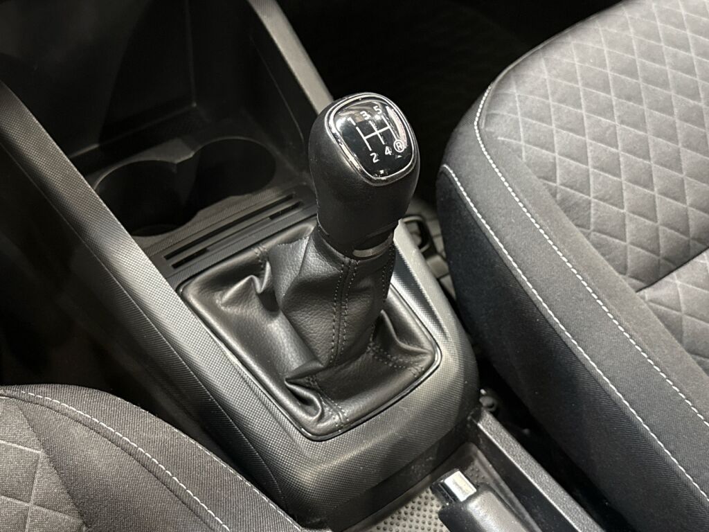 Skoda Fabia 2017 Ruskea (beige)