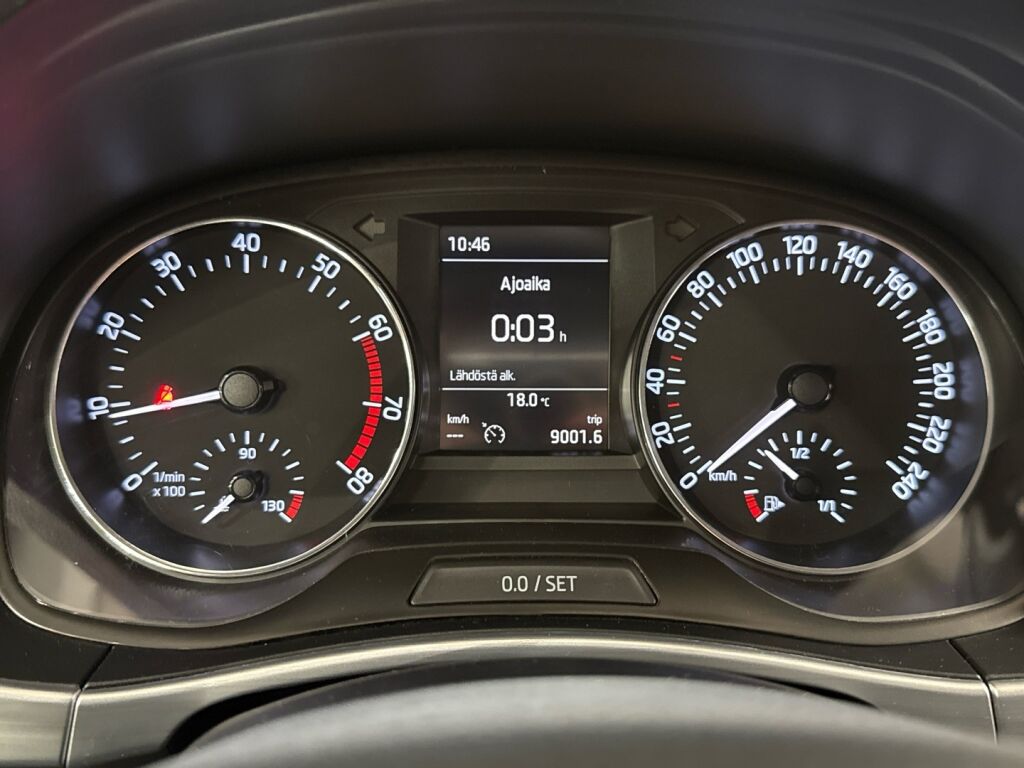 Skoda Fabia 2017 Ruskea (beige)