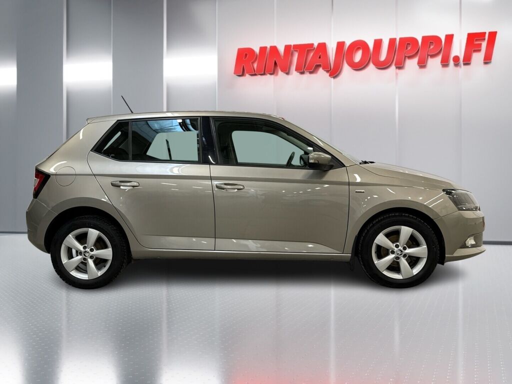 Skoda Fabia 2017 Ruskea (beige)