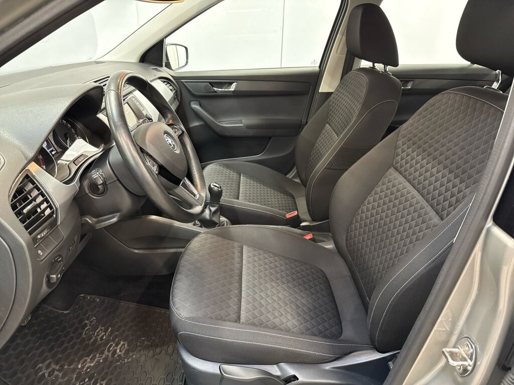 Skoda Fabia 2017 Ruskea (beige)