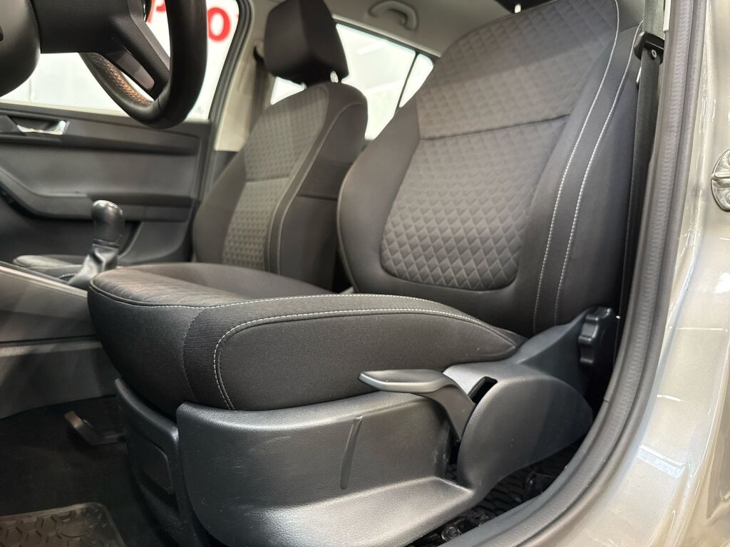 Skoda Fabia 2017 Ruskea (beige)