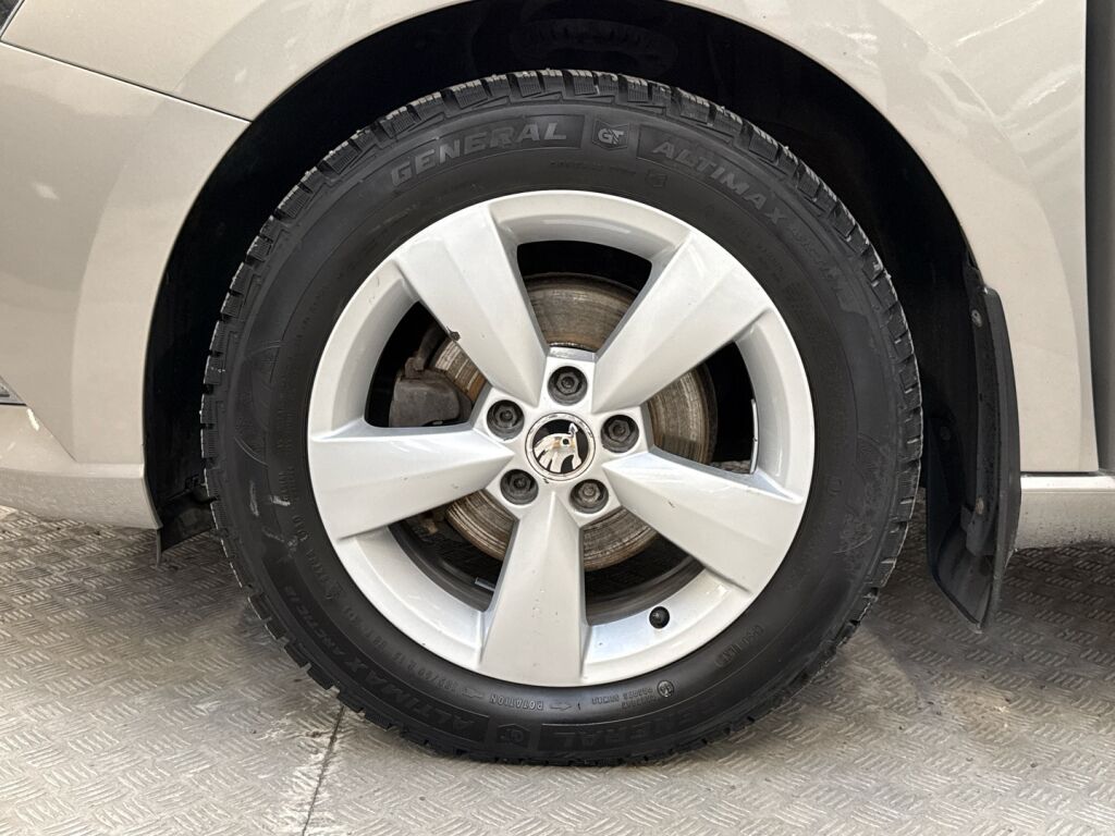 Skoda Fabia 2017 Ruskea (beige)