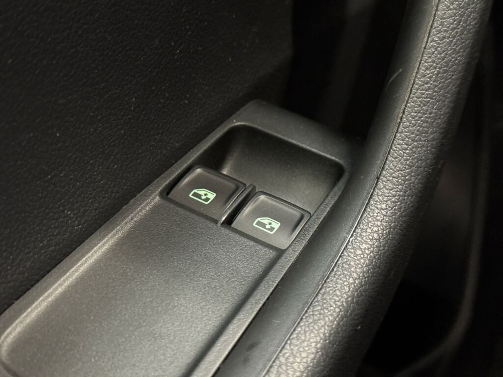 Skoda Fabia 2017 Ruskea (beige)