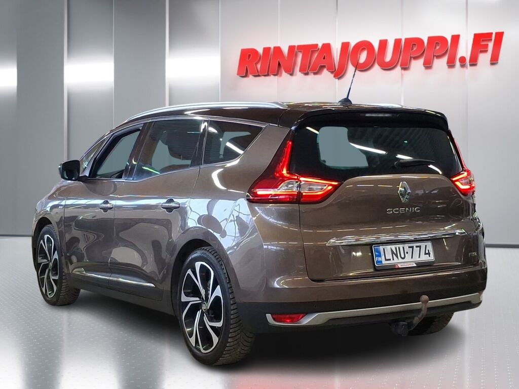 Renault Grand Scenic 2016 Ruskea (beige)