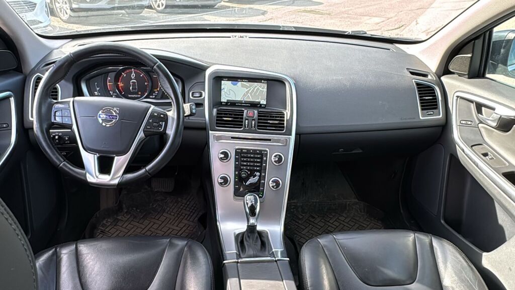 Volvo XC60 2017 Harmaa