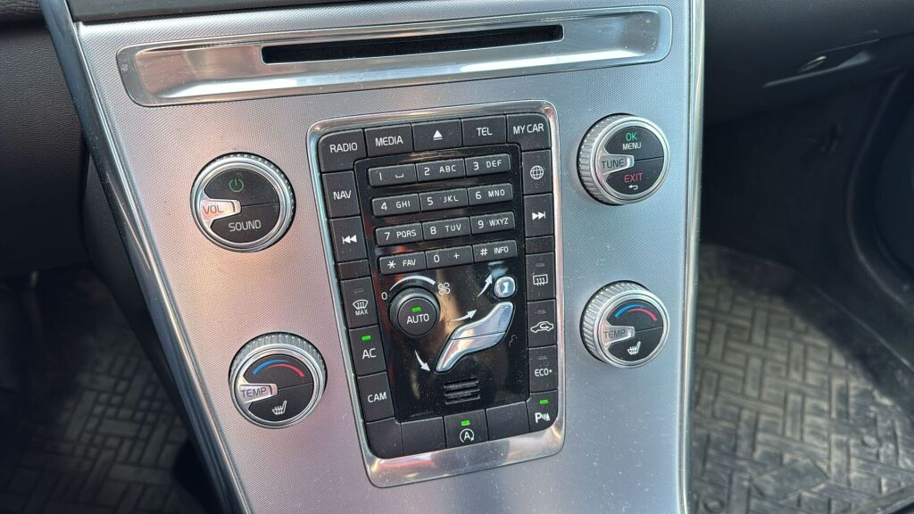 Volvo XC60 2017 Harmaa