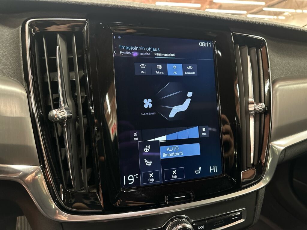 Volvo S90 2017 Musta