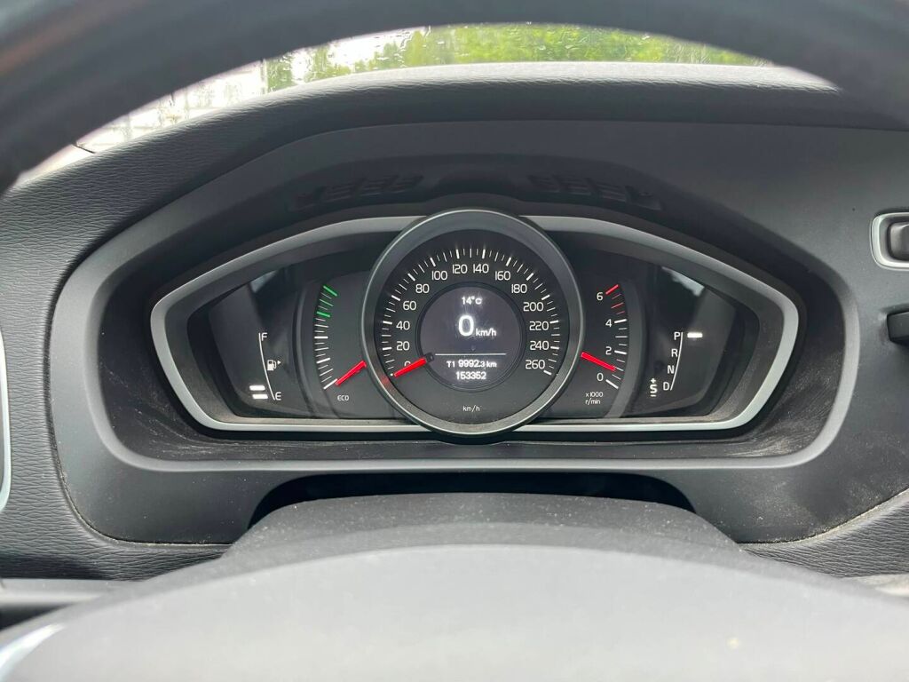 Volvo V40 Cross Country 2017 Harmaa