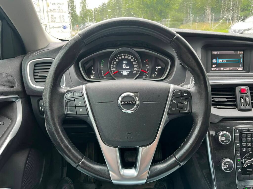Volvo V40 Cross Country 2017 Harmaa