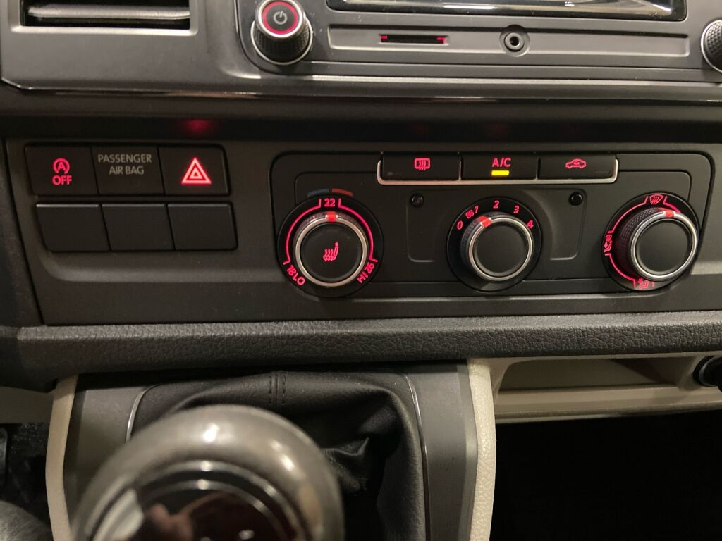 Volkswagen Transporter 2017 Valkoinen