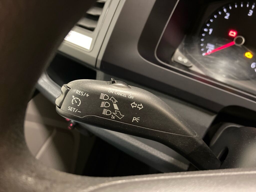 Volkswagen Transporter 2017 Valkoinen