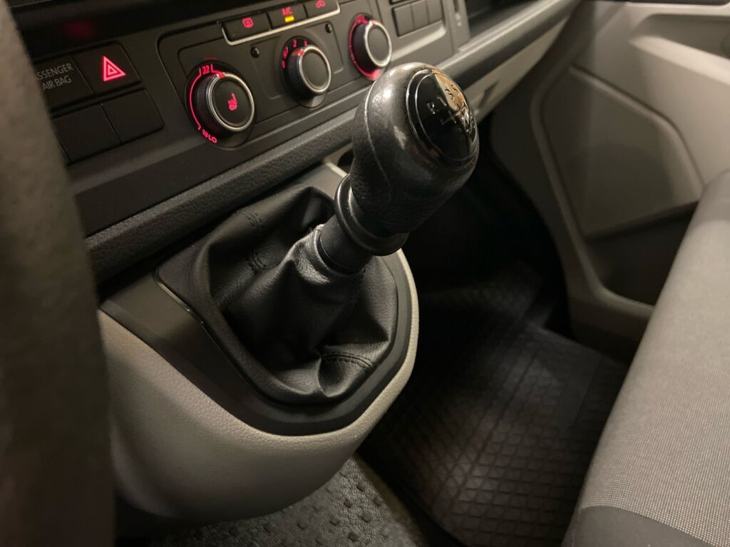 Volkswagen Transporter 2017 Valkoinen