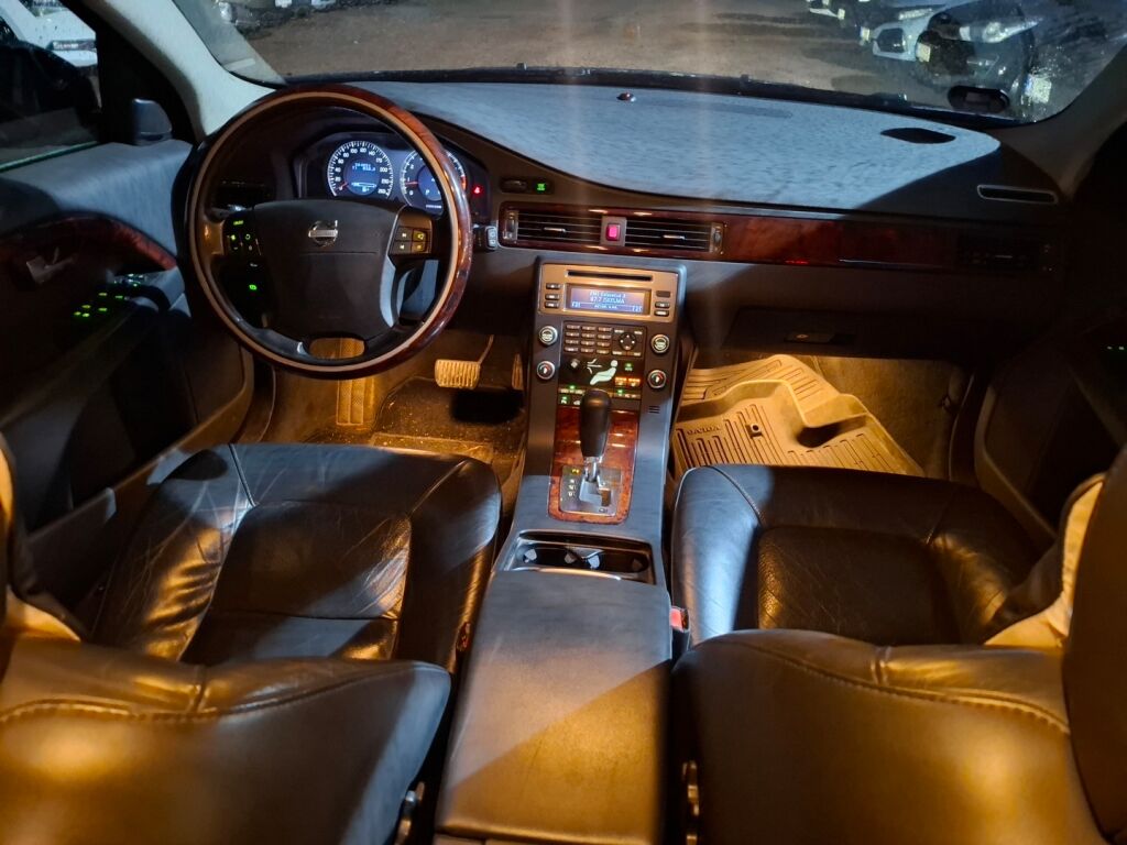 Volvo V70 2007 Sininen