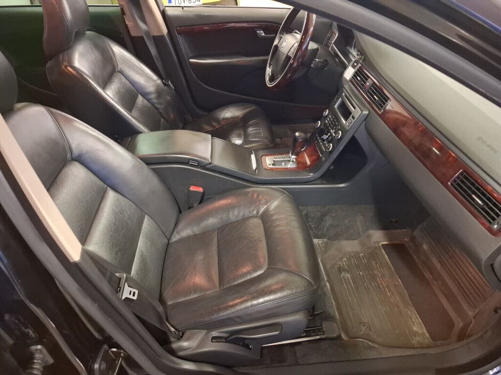 Volvo V70 2008 Sininen