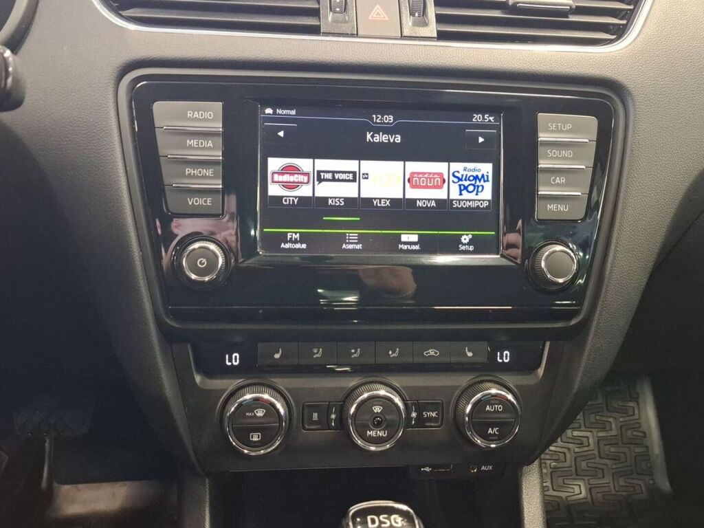 Skoda Octavia 2017 Sininen
