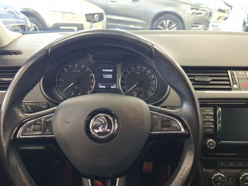Skoda Octavia 2017 Sininen