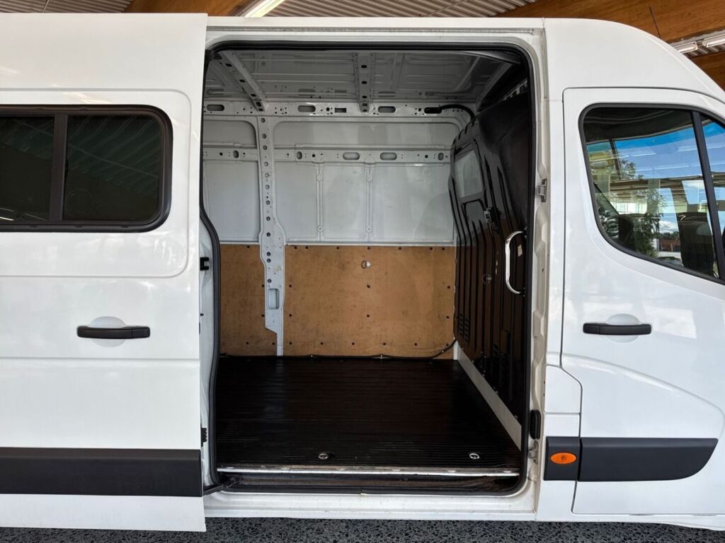 Nissan NV400 2017 Valkoinen