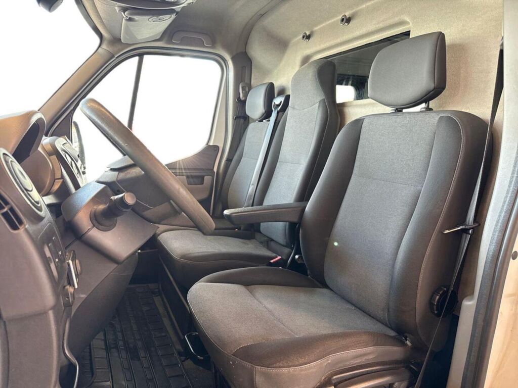 Nissan NV400 2017 Valkoinen
