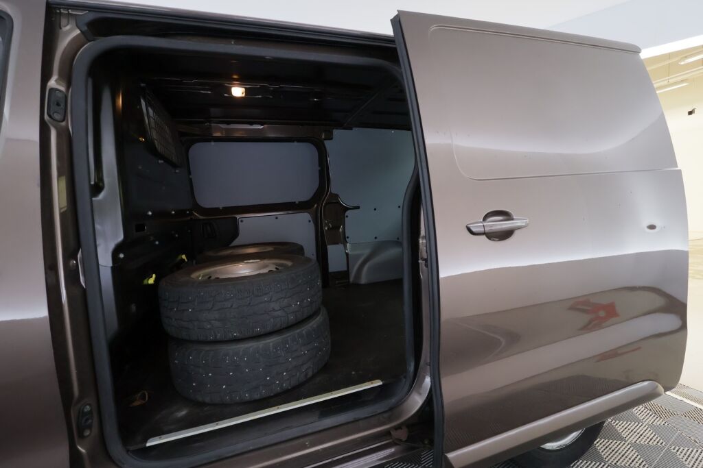 Toyota Proace 2017 Ruskea (beige)