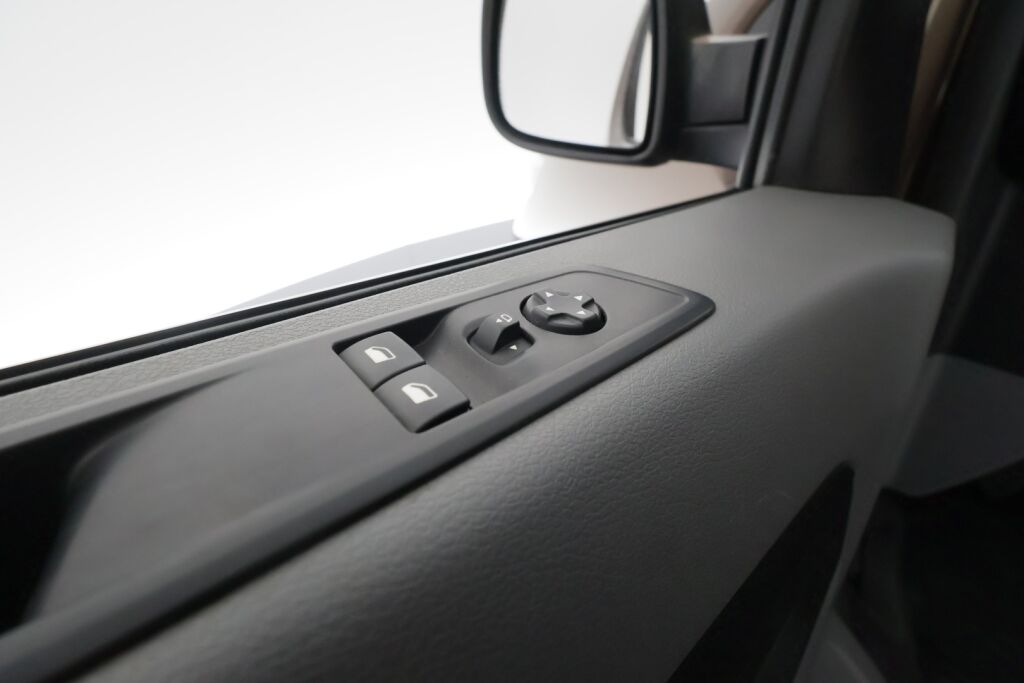 Toyota Proace 2017 Ruskea (beige)