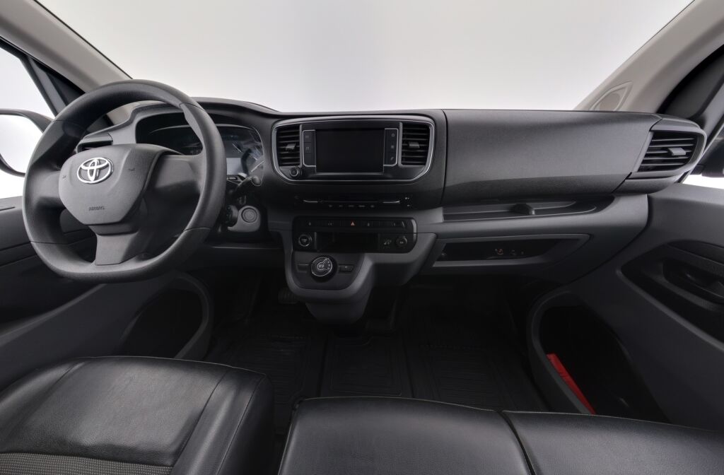 Toyota Proace 2017 Ruskea (beige)