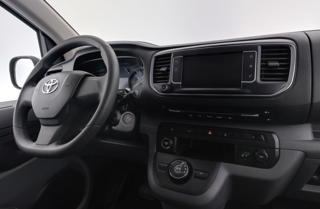 Toyota Proace 2017 Ruskea (beige)