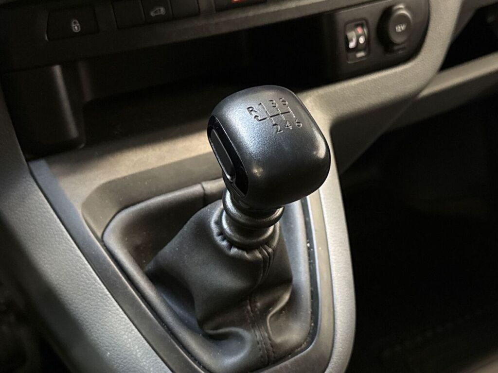 Toyota Proace 2017 Valkoinen