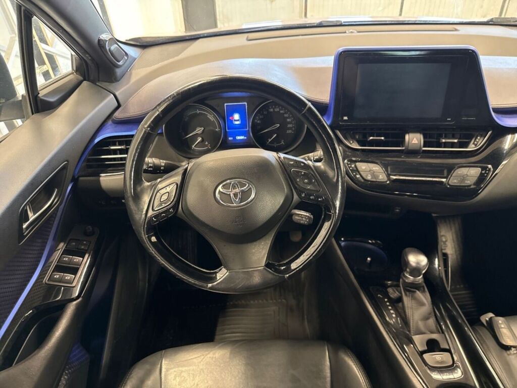 Toyota C-HR 2017 Hopea
