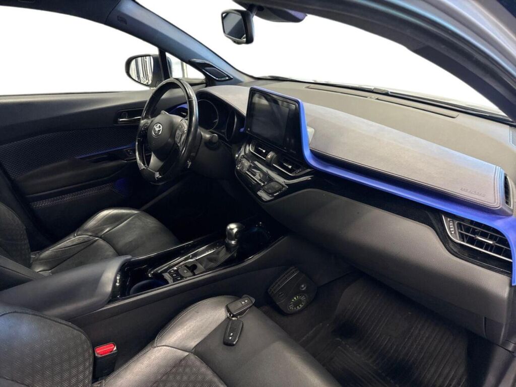 Toyota C-HR 2017 Hopea