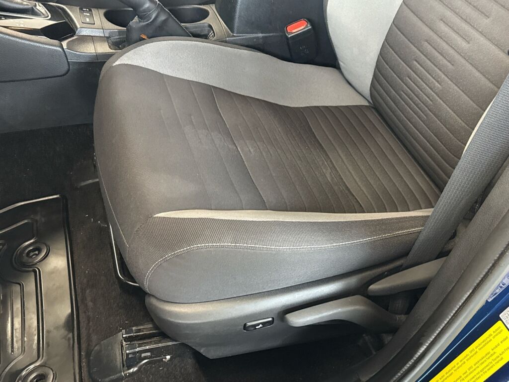 Toyota Auris 2017 Sininen