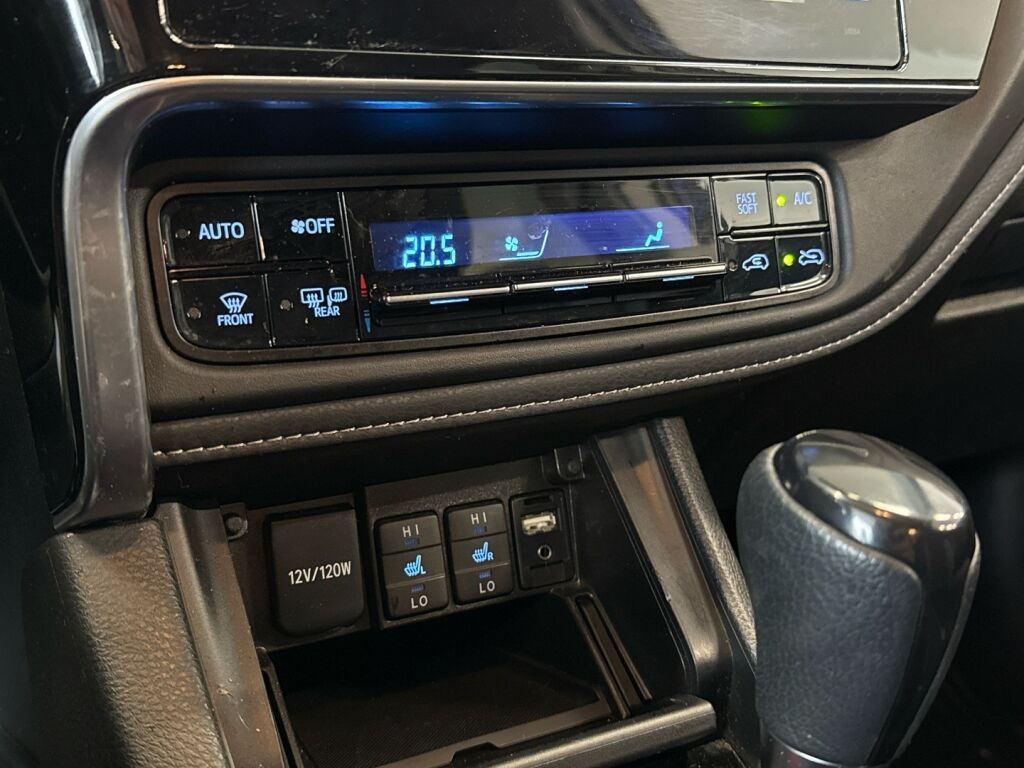 Toyota Auris 2017 Sininen