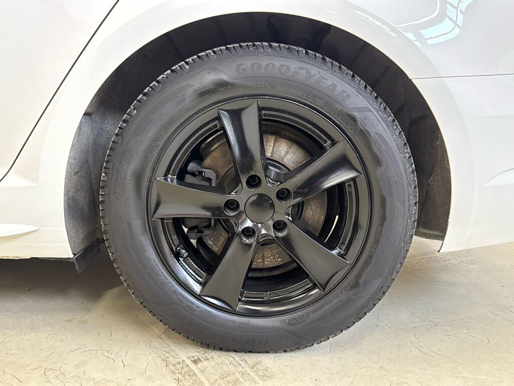 Audi A4 2017 Valkoinen