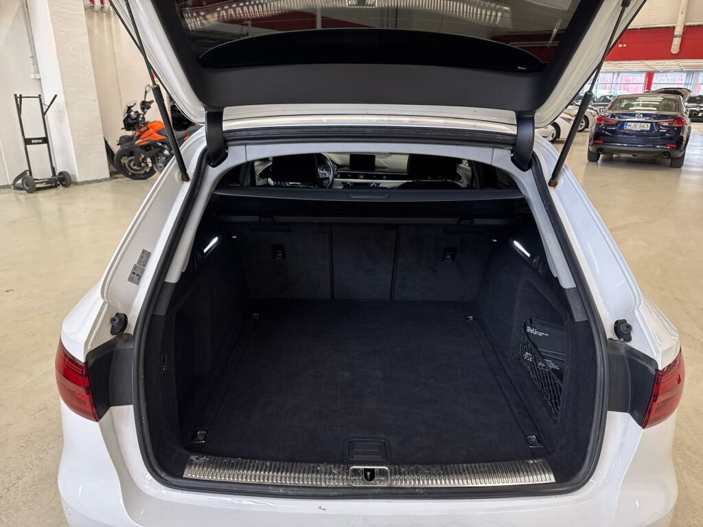 Audi A4 2017 Valkoinen