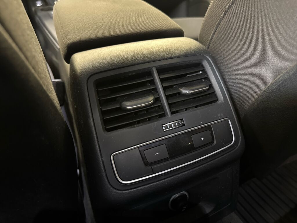 Audi A4 2017 Valkoinen