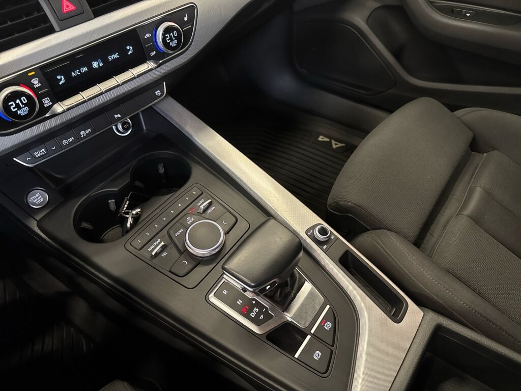 Audi A4 2017 Valkoinen