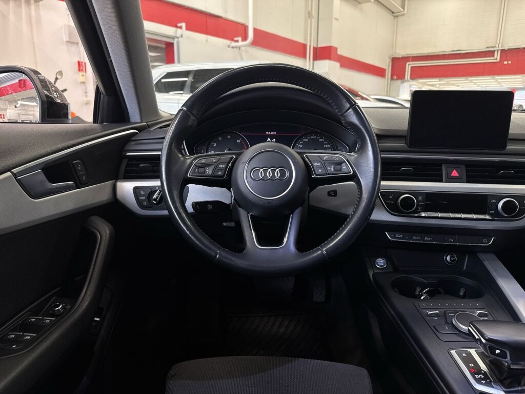 Audi A4 2017 Valkoinen