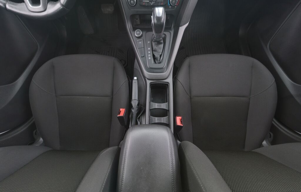 Ford Focus 2017 Valkoinen